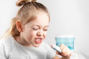 livonia children brushing teeth